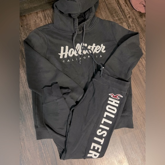 Hollister Tops - Hollister outfit